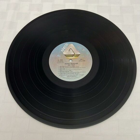 LP Vinyl Barry Manilow One Voice with Dust Cover and Sleeve - Picture 8 of 11